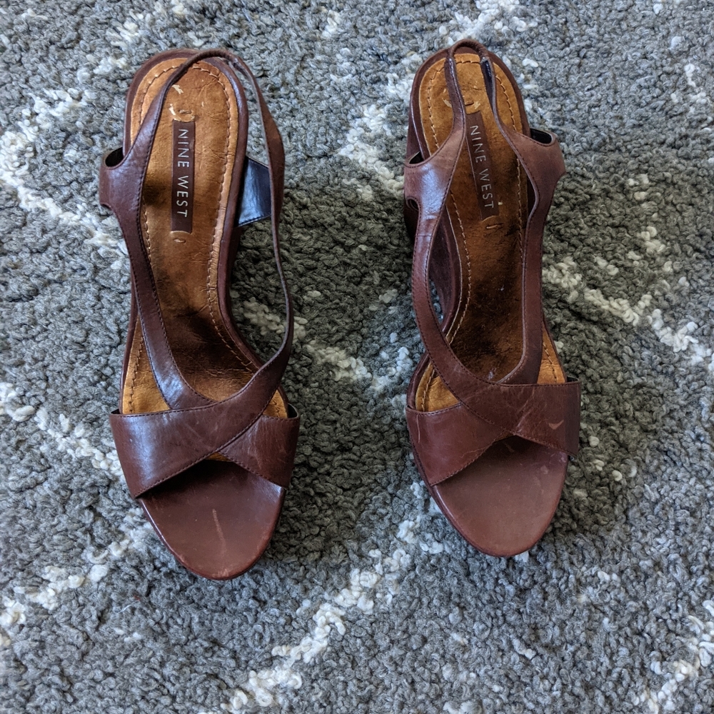 Nine West Brown leather wedges size:9